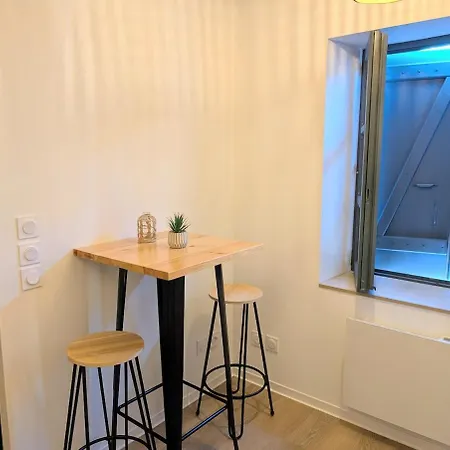 Le Petit Capoine 3 - T2 En Plein Centre De *